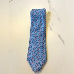 Vineyard Vines Light Blue Tie with Red & Navy Anchor Pattern